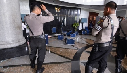 Mahkamah Konstitusi Rusuh, Pengamanan Ruang Sidang Diperketat